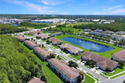 Adosado en venta en Kissimmee, Florida, 3 dormitorios, 175.59 m2 № 1870482 - foto 24