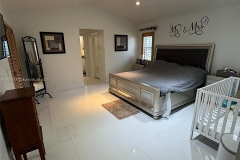 Villa ou maison à vendre à Coral Springs, Floride: 4 chambres, 207.17 m2 № 1888196 - photo 4