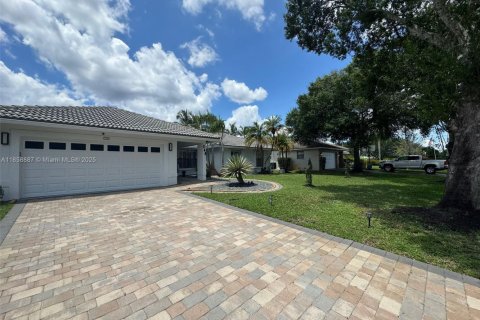 Villa ou maison à vendre à Coral Springs, Floride: 4 chambres, 207.17 m2 № 1888196 - photo 7