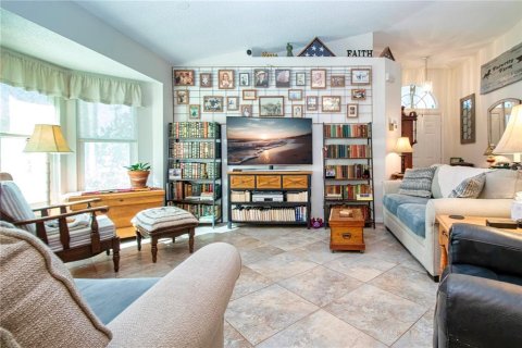 Villa ou maison à vendre à Sun City Center, Floride: 2 chambres, 130.25 m2 № 2421684 - photo 8