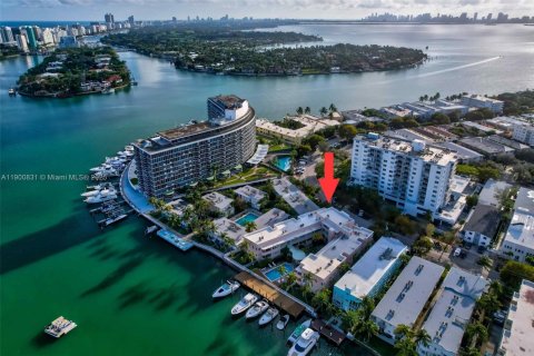 Condominio en venta en Miami Beach, Florida, 1 dormitorio, 70.88 m2 № 1952098 - foto 5