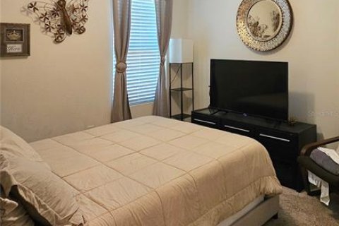 House in Tavares, Florida 4 bedrooms, 169.83 sq.m. № 2214816 - photo 15