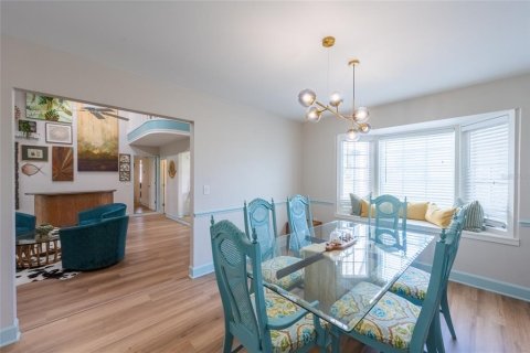 Villa ou maison à vendre à Sarasota, Floride: 3 chambres, 227.7 m2 № 2429047 - photo 11
