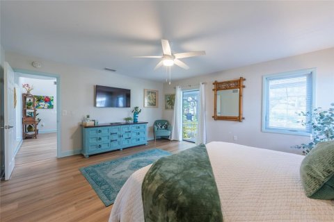 Villa ou maison à vendre à Sarasota, Floride: 3 chambres, 227.7 m2 № 2429047 - photo 28