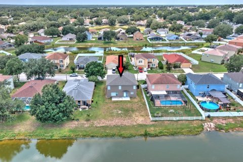 House in Lakeland, Florida 4 bedrooms, 268.02 sq.m. № 2196328 - photo 7