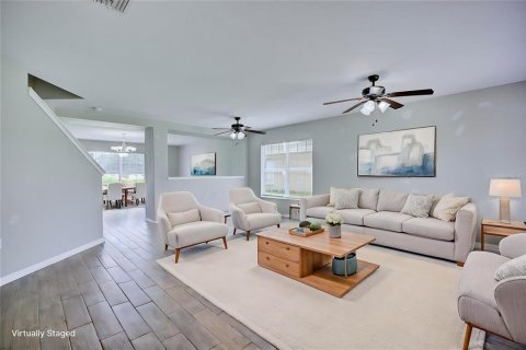 House in Lakeland, Florida 4 bedrooms, 268.02 sq.m. № 2196328 - photo 12