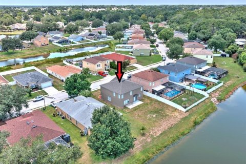 House in Lakeland, Florida 4 bedrooms, 268.02 sq.m. № 2196328 - photo 6