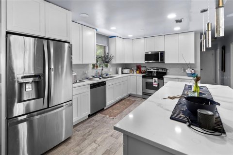 Casa en venta en Keystone Heights, Florida, 3 dormitorios, 125.7 m2 № 1911841 - foto 9