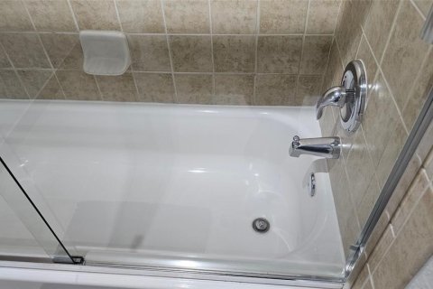 Condominio en alquiler en Davenport, Florida, 2 dormitorios, 105.35 m2 № 1651579 - foto 13