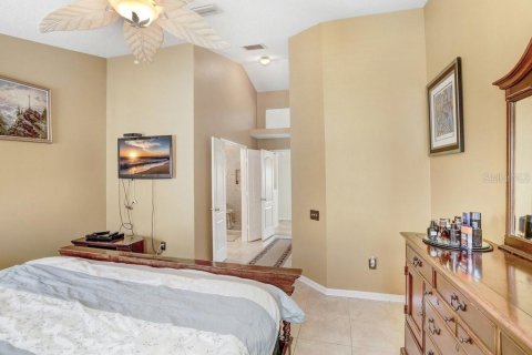 Casa en venta en Wesley Chapel, Florida, 4 dormitorios, 181.72 m2 № 1818826 - foto 18