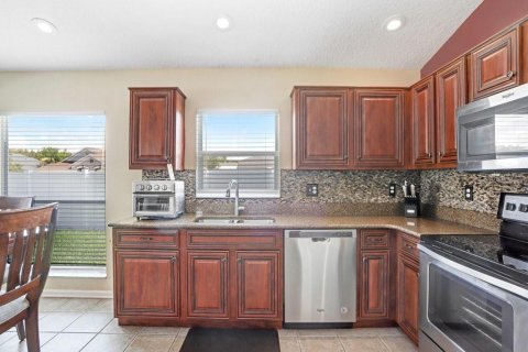 Casa en venta en Wesley Chapel, Florida, 4 dormitorios, 181.72 m2 № 1818826 - foto 14