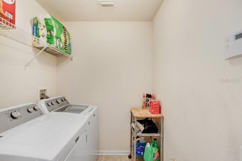 Casa en venta en Wesley Chapel, Florida, 4 dormitorios, 181.72 m2 № 1818826 - foto 25