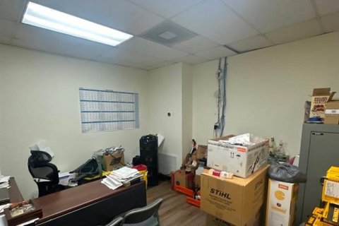 Immobilier commercial à vendre à Tampa, Floride: 273.41 m2 № 2103282 - photo 7
