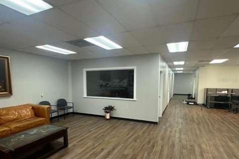 Immobilier commercial à vendre à Tampa, Floride: 273.41 m2 № 2103282 - photo 9