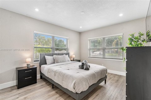 Villa ou maison à louer à Miami, Floride: 2 chambres, 65.03 m2 № 2258131 - photo 11