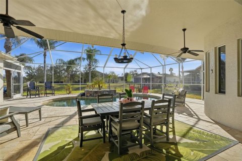 House in Spring Hill, Florida 4 bedrooms, 295.71 sq.m. № 2211763 - photo 4