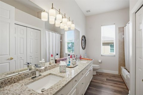 House in Spring Hill, Florida 4 bedrooms, 295.71 sq.m. № 2211763 - photo 29