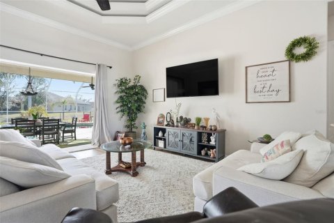 House in Spring Hill, Florida 4 bedrooms, 295.71 sq.m. № 2211763 - photo 6