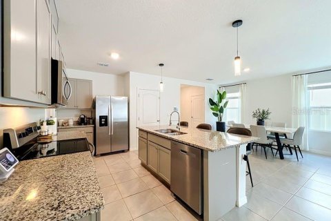 Villa ou maison à vendre à Davenport, Floride: 5 chambres, 234.3 m2 № 2284390 - photo 9
