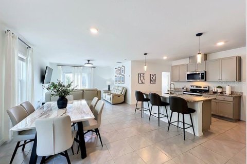Villa ou maison à vendre à Davenport, Floride: 5 chambres, 234.3 m2 № 2284390 - photo 7
