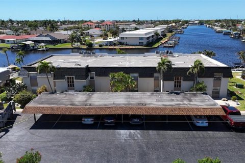 Condo in Cape Coral, Florida, 2 bedrooms  № 1717736 - photo 30