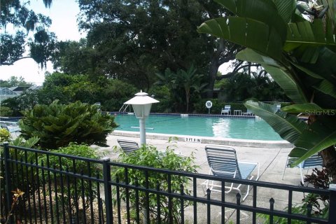 Condominio en alquiler en Sarasota, Florida, 3 dormitorios, 134.15 m2 № 229923 - foto 18