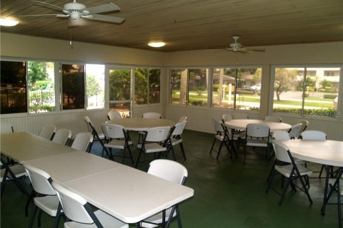 Condominio en alquiler en Sarasota, Florida, 3 dormitorios, 134.15 m2 № 229923 - foto 19