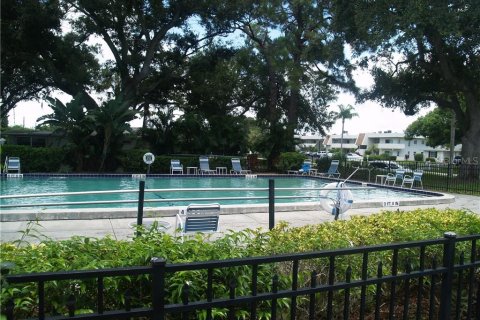Condominio en alquiler en Sarasota, Florida, 3 dormitorios, 134.15 m2 № 229923 - foto 17