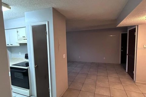 Condo in Longwood, Florida, 1 bedroom  № 1908099 - photo 15