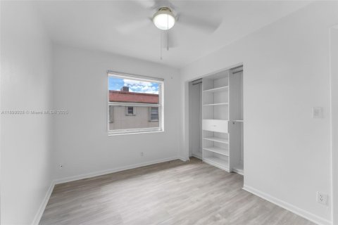 Apartment in Miami, Florida 3 bedrooms, 88.44 sq.m. № 1952621 - photo 13