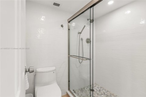 Condominio en venta en Miami Beach, Florida, 2 dormitorios, 152.82 m2 № 1864274 - foto 9
