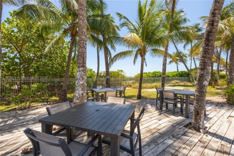 Condominio en venta en Miami Beach, Florida, 2 dormitorios, 152.82 m2 № 1864274 - foto 30