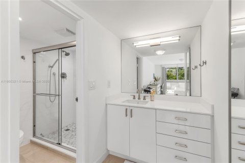 Condominio en venta en Miami Beach, Florida, 2 dormitorios, 152.82 m2 № 1864274 - foto 8