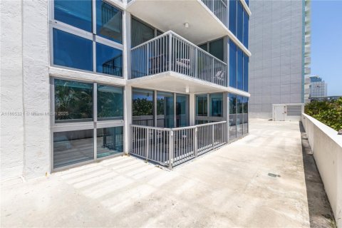 Condominio en venta en Miami Beach, Florida, 2 dormitorios, 152.82 m2 № 1864274 - foto 25