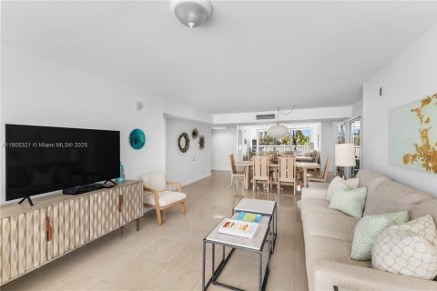 Condominio en venta en Miami Beach, Florida, 2 dormitorios, 152.82 m2 № 1864274 - foto 14