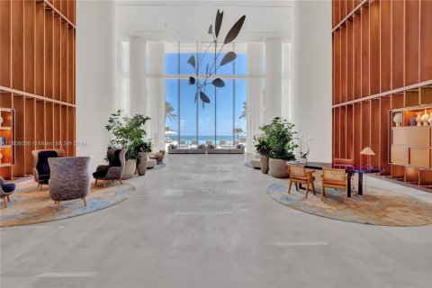 Condo in Sunny Isles Beach, Florida, 4 bedrooms  № 1867887 - photo 30
