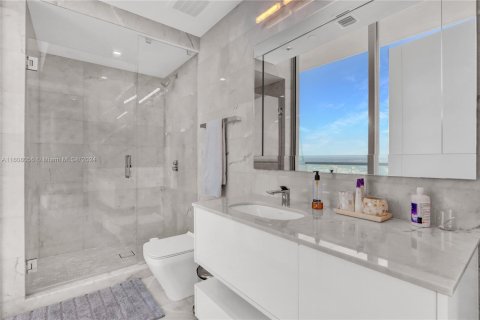 Condo in Sunny Isles Beach, Florida, 4 bedrooms  № 1867887 - photo 28