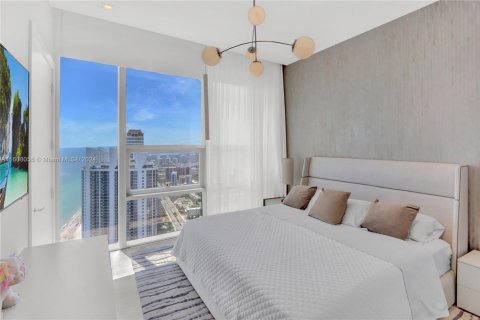 Condo in Sunny Isles Beach, Florida, 4 bedrooms  № 1867887 - photo 18