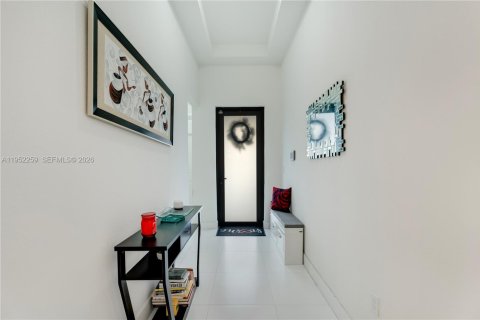 Купить виллу или дом в Майами, Флорида 4 спальни, 177.44м2, № 2006613 - фото 3