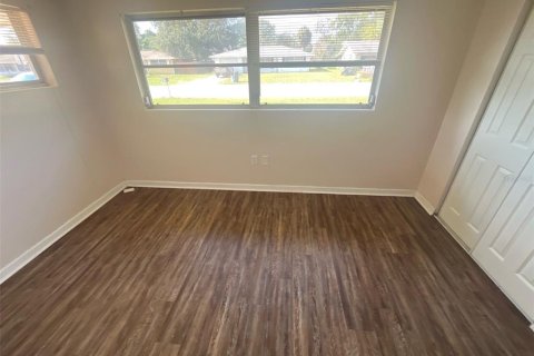 House in Port Richey, Florida 3 bedrooms, 117.61 sq.m. № 1856530 - photo 15