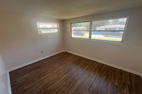 House in Port Richey, Florida 3 bedrooms, 117.61 sq.m. № 1856530 - photo 14