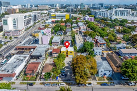 Commercial property in Miami, Florida 260.87 sq.m. № 1854892 - photo 17