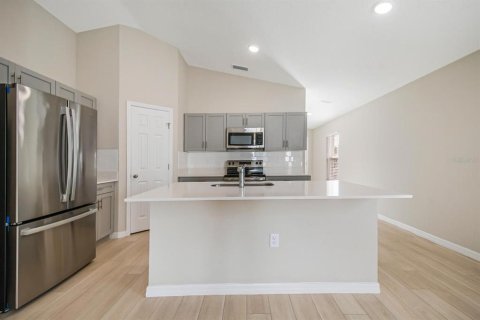 Villa ou maison à vendre à Haines City, Floride: 3 chambres, 150.04 m2 № 2142043 - photo 3