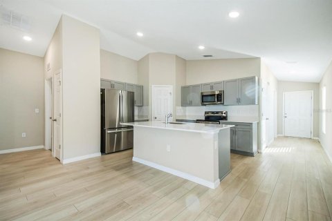 Villa ou maison à vendre à Haines City, Floride: 3 chambres, 150.04 m2 № 2142043 - photo 4