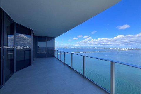 Снять в аренду кондоминиум в Майами, Флорида 4 спальни, 239.87м2, № 1949844 - фото 28