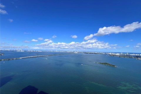 Снять в аренду кондоминиум в Майами, Флорида 4 спальни, 239.87м2, № 1949844 - фото 26