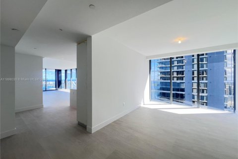 Снять в аренду кондоминиум в Майами, Флорида 4 спальни, 239.87м2, № 1949844 - фото 4