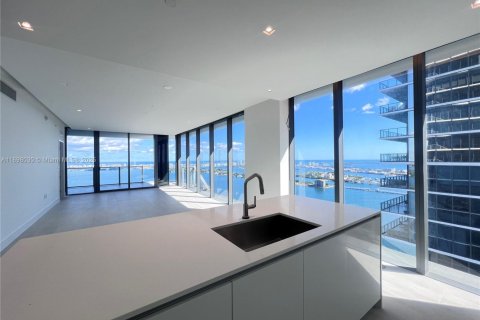 Снять в аренду кондоминиум в Майами, Флорида 4 спальни, 239.87м2, № 1949844 - фото 10