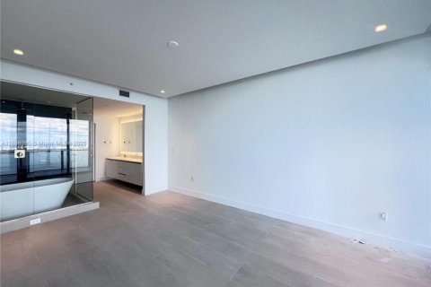 Снять в аренду кондоминиум в Майами, Флорида 4 спальни, 239.87м2, № 1949844 - фото 14