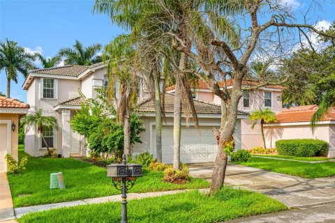 Villa ou maison à vendre à Miramar, Floride: 3 chambres, 156.08 m2 № 1923022 - photo 3